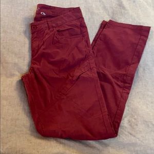 • Toad&Co • women’s maroon pants